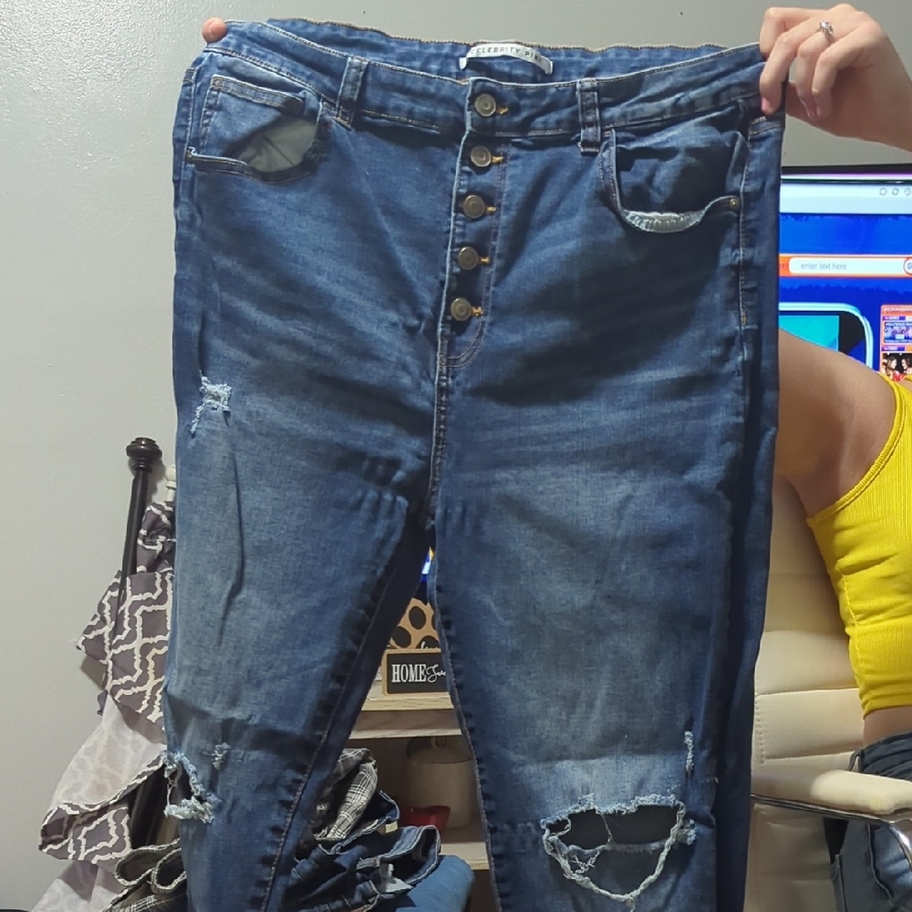 Celebrity Pink High Rise Distressed Denim Jeans